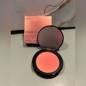 New! It cosmetics Bye Bye Pores Blush